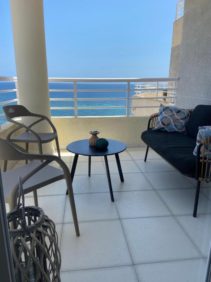 Relaxing Modern Beachfront Apartment - Amazing Sea View Кальпе Екстер'єр фото